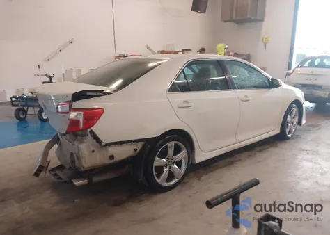 2012 Toyota Camry Se Limited Edition z USA, uszkodzony, nr VIN 4T1BF1FK4CU634264